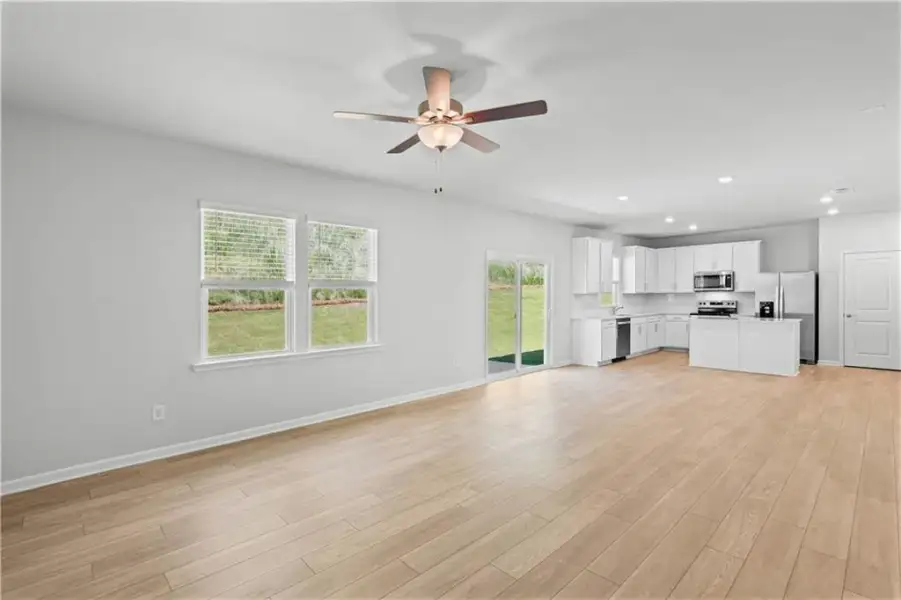 Spacious, unfurnished interior of a new home in Avery Ridge, Gainesville (Image 18).