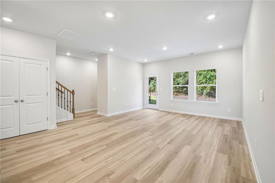 Spacious, unfurnished interior of a new home in Artisan Walk, Fairburn (Image 34).
