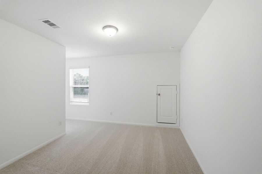 Spacious, unfurnished interior of a new home in , Conroe (Image 15).