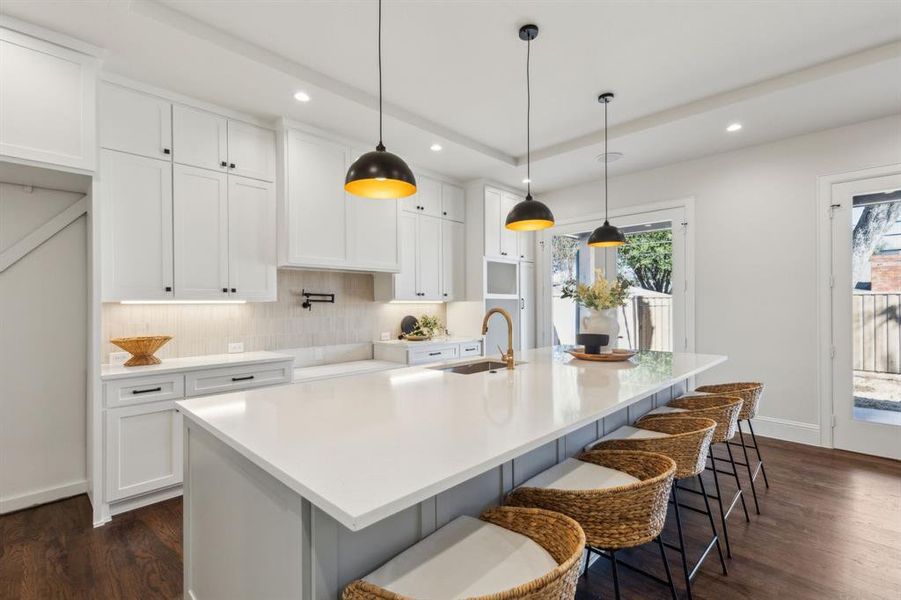 Furnished interior view inside a new home in , Dallas (Image 8).
