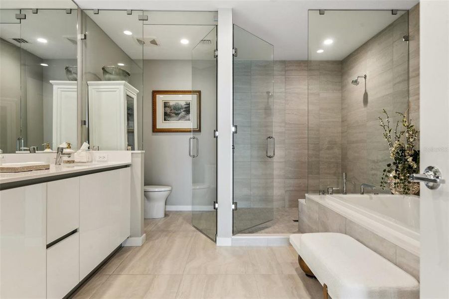 Furnished interior view inside a new home in , Sarasota (Image 24).