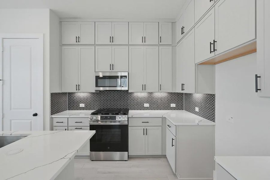 Furnished interior view inside a new home in Rose Hill, San Antonio (Image 9).
