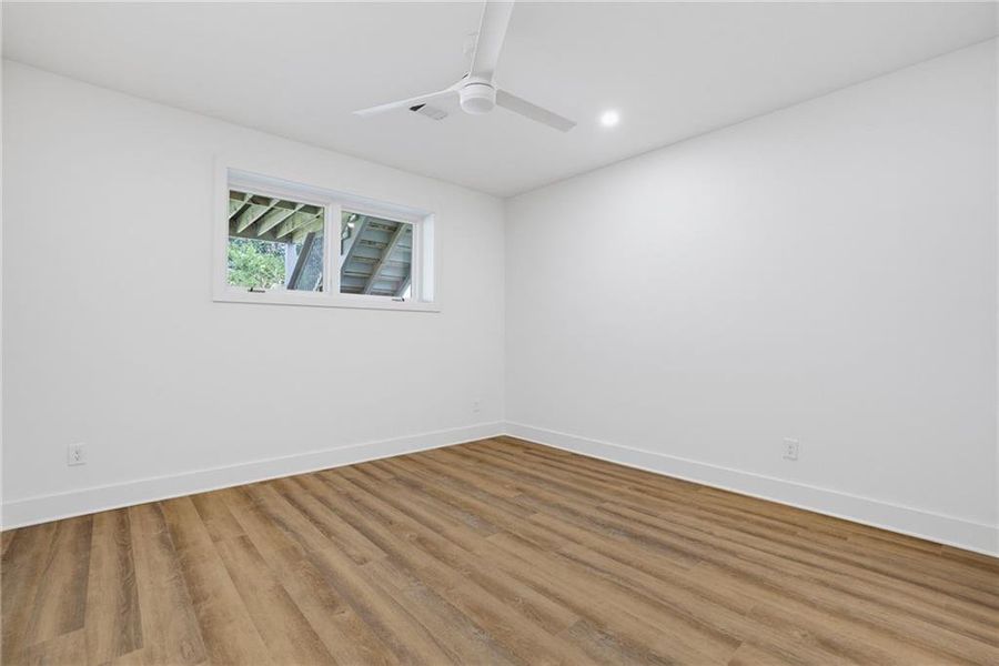 Spacious, unfurnished interior of a new home in , Atlanta (Image 19).