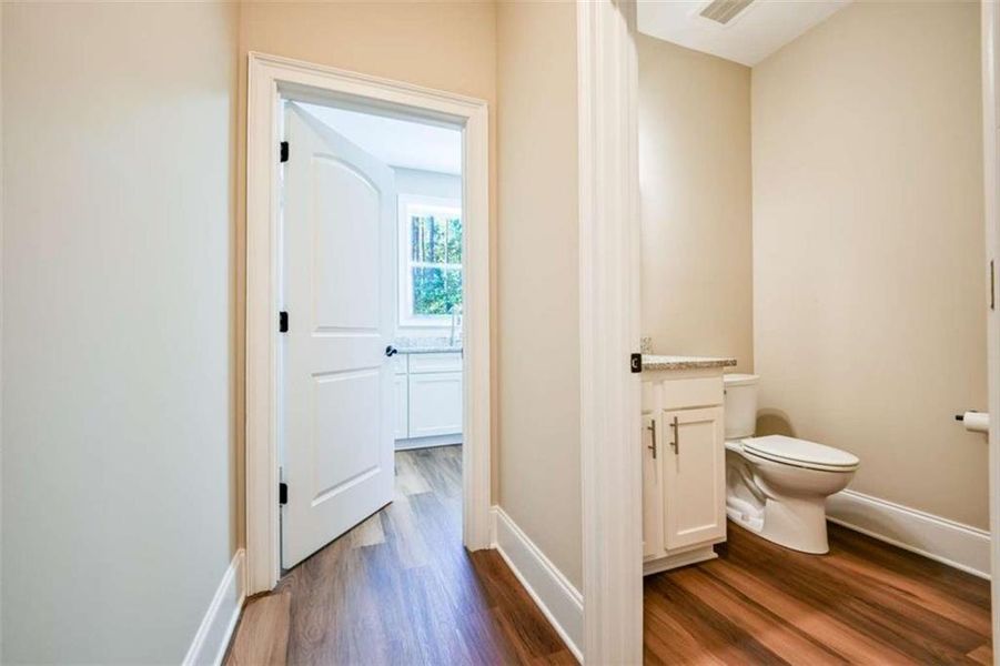 Spacious, unfurnished interior of a new home in , Mansfield (Image 36).