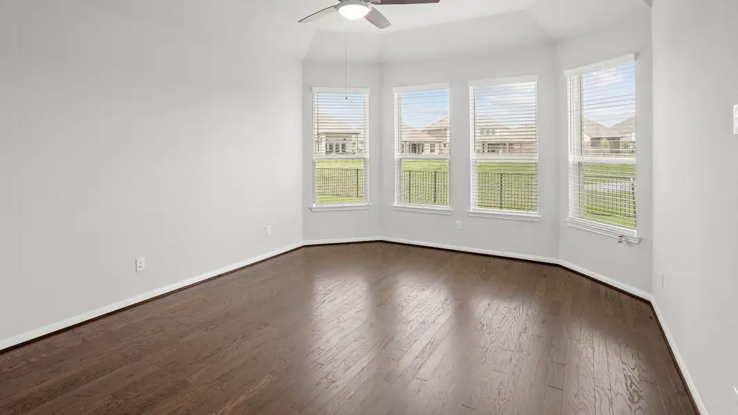 Representative unfurnished interior of a home built from the The Casey - April Sound by Legend Homes in Lake Conroe Area Homes, Montgomery (Image 25).