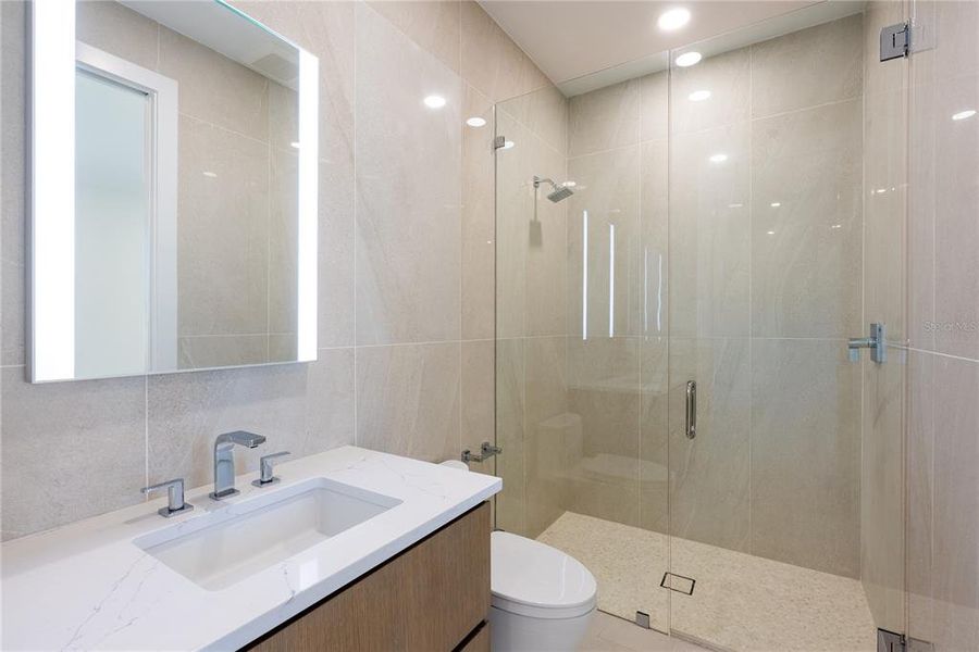 Furnished interior view inside a new home in , Longboat Key (Image 53).