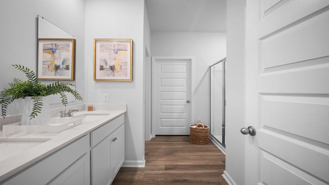 Furnished interior view inside a new home in Fernhill Farms, Statesboro (Image 28).