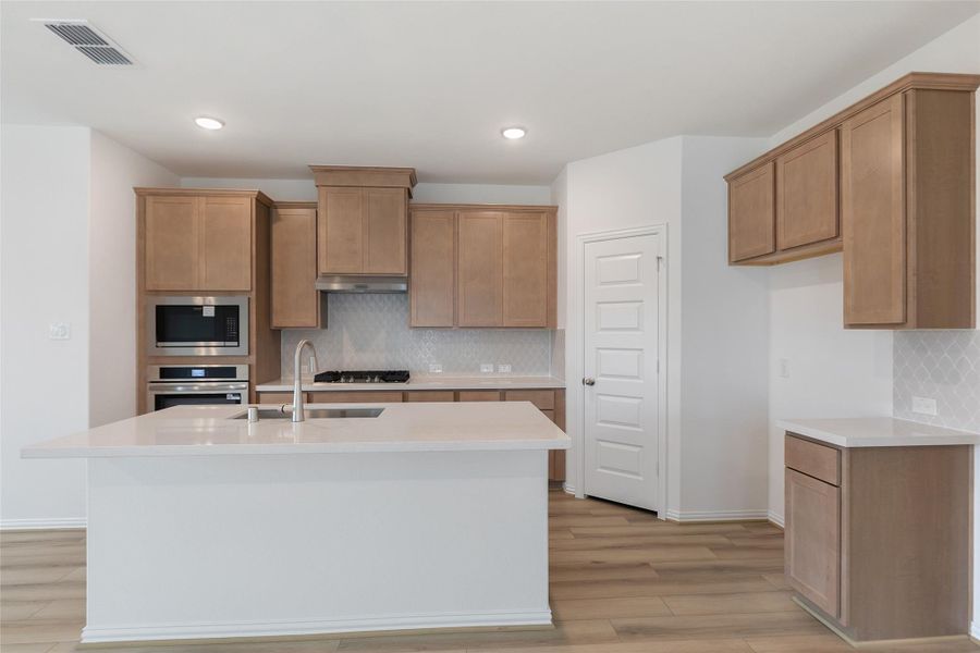 Furnished interior view inside a new home in Ellis Cove, Seabrook (Image 11).