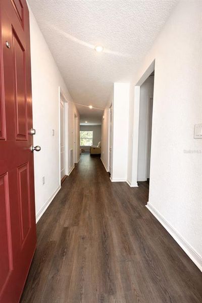 Spacious, unfurnished interior of a new home in , Citrus Springs (Image 17).