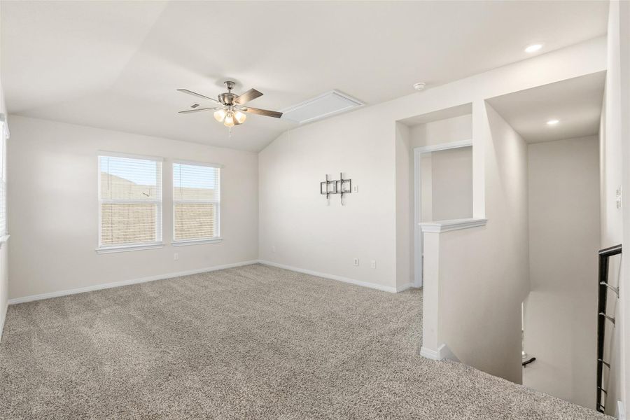 Spacious, unfurnished interior of a new home in Butler Farms - Reserve Collection, Liberty Hill (Image 17).