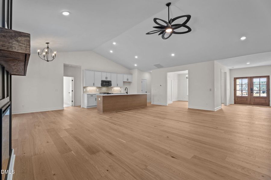 26-web-or-mls-DSC00618 26-web-or-mls-DSC00618