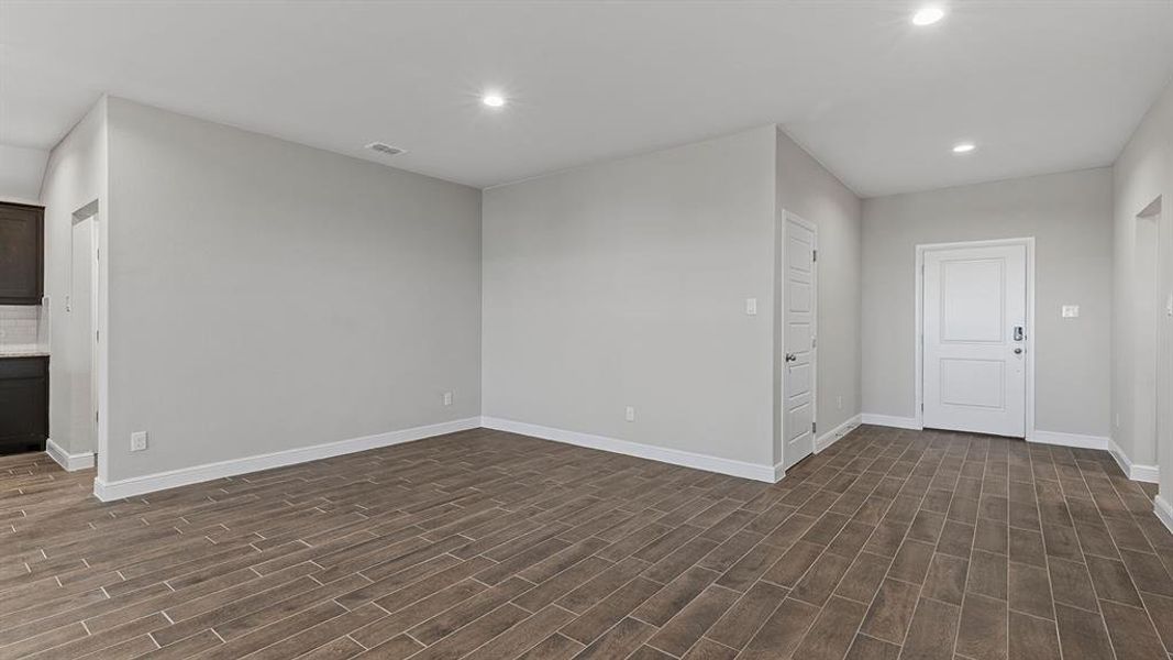 Spacious, unfurnished interior of a new home in Legado, Cleburne (Image 31). Spacious, unfurnished interior of a new home in Legado, Cleburne (Image 31).