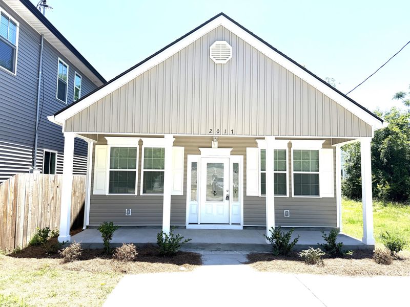 Exterior details and patio area of a home in , North Charleston (Image 1). Exterior details and patio area of a home in , North Charleston (Image 1).