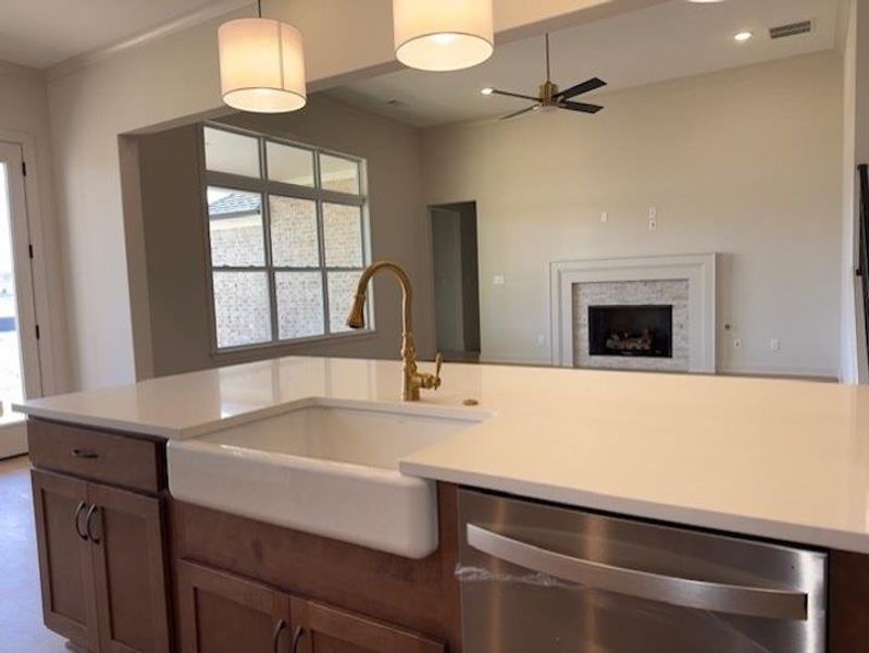 Image 17 of a home in White Oak.