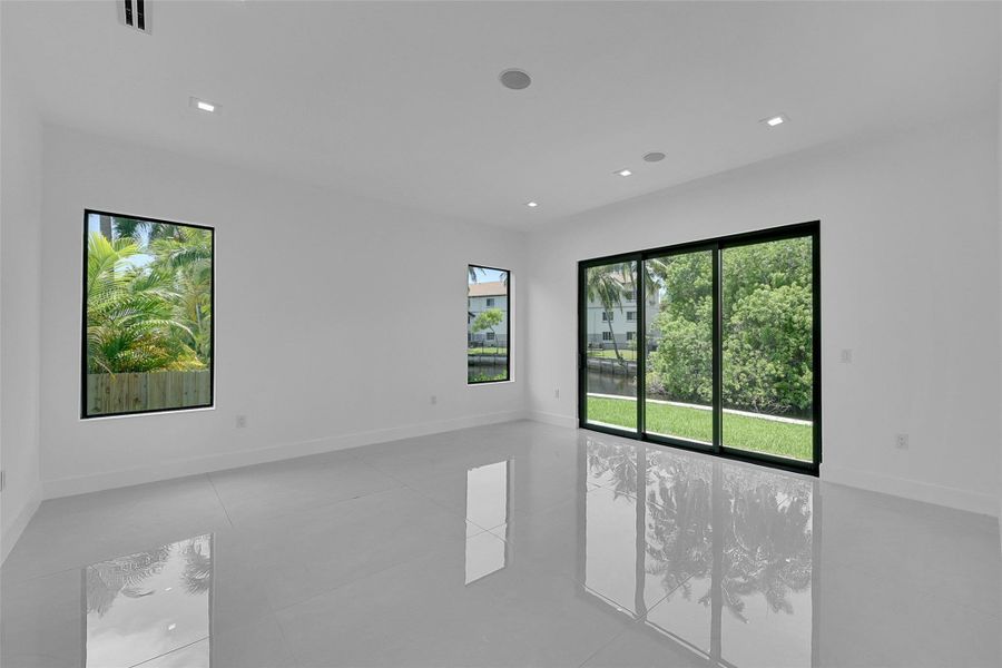 Furnished interior view inside a new home in , Wilton Manors (Image 5).