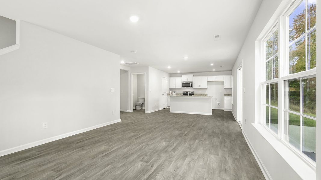 Spacious, unfurnished interior of a new home in Havencrest, Greensboro (Image 12).