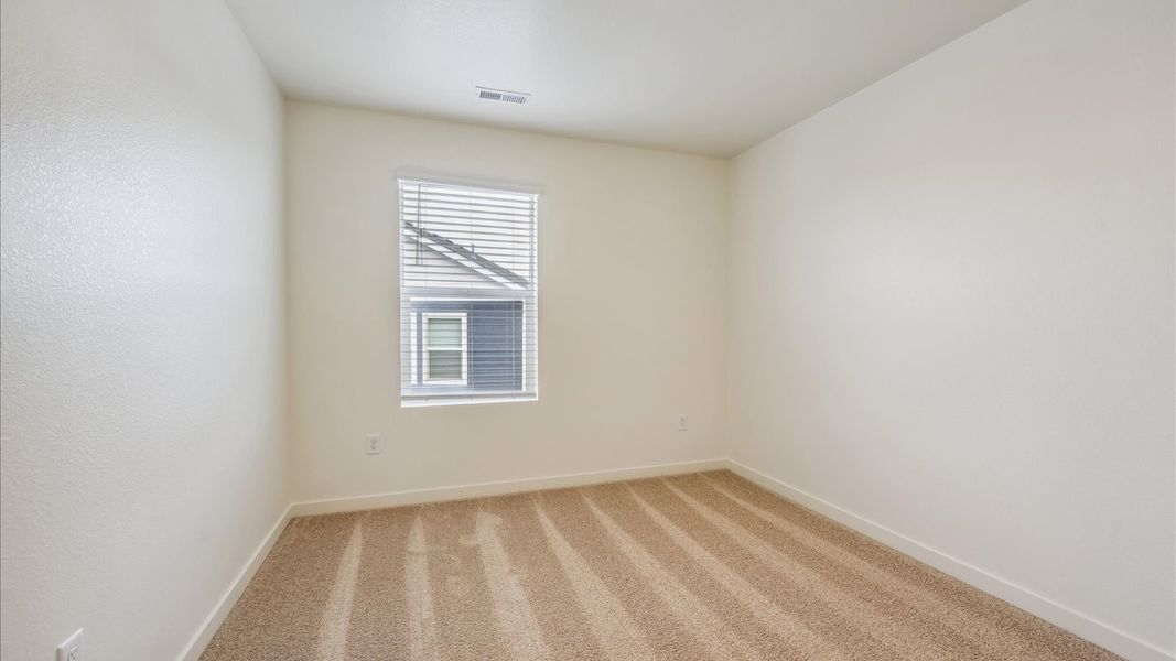 Spacious, unfurnished interior of a new home in Settlers Crossing, Commerce City (Image 22).
