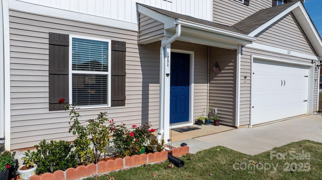 Exterior details and patio area of a home in , Lenoir (Image 26).