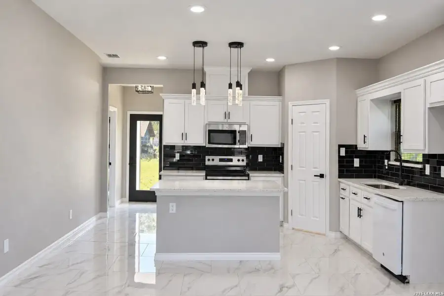Furnished interior view inside a new home in , Poteet (Image 17). Furnished interior view inside a new home in , Poteet (Image 17).
