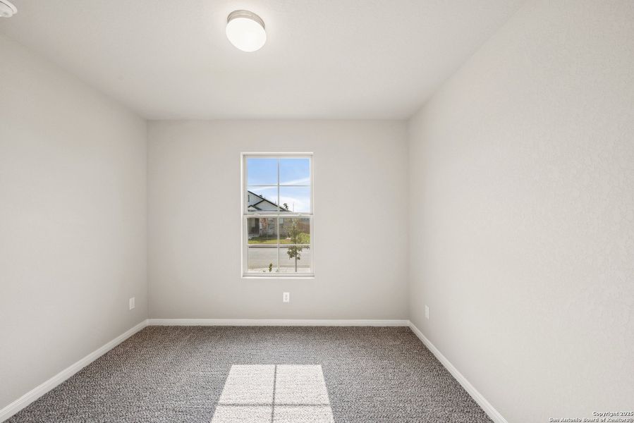 Spacious, unfurnished interior of a new home in Greenspoint Heights, Seguin (Image 35).