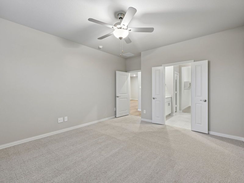 Spacious, unfurnished interior of a new home in Parks at Foster Crossing - Spring Series, Anna (Image 12). Spacious, unfurnished interior of a new home in Parks at Foster Crossing - Spring Series, Anna (Image 12).