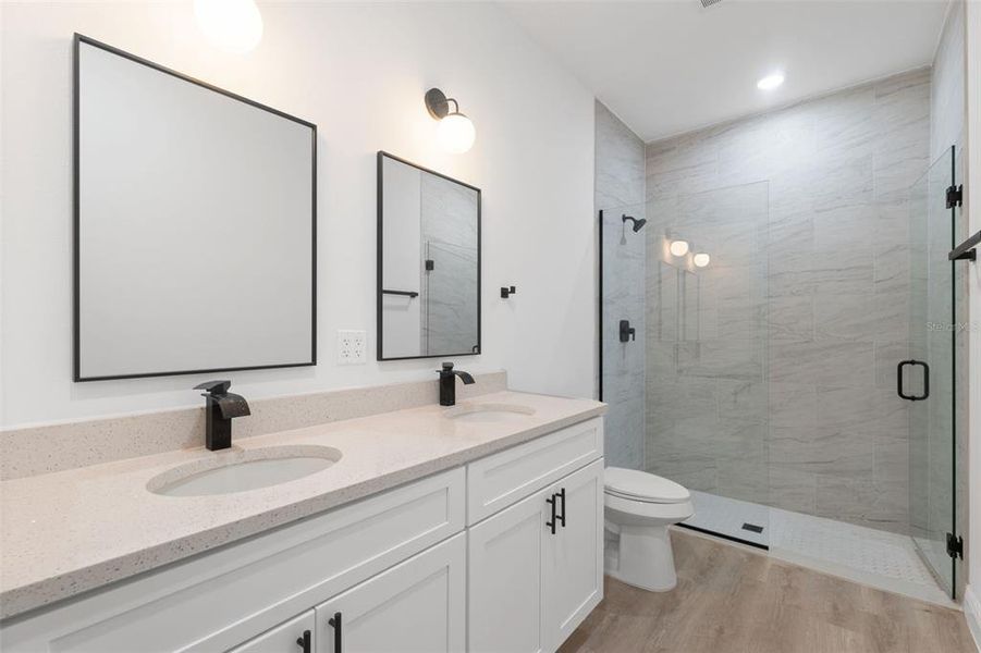 Furnished interior view inside a new home in , Ocala (Image 6).