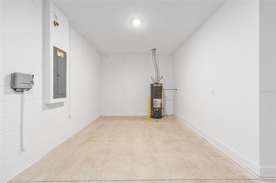 Spacious, unfurnished interior of a new home in On Top of the World Communities, Ocala (Image 28).