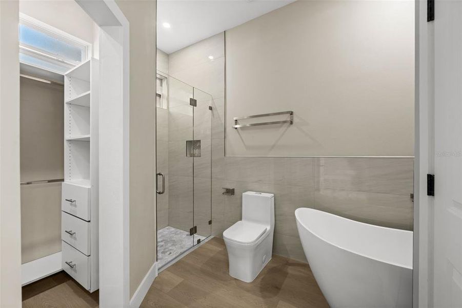 Furnished interior view inside a new home in , Sarasota (Image 28). Furnished interior view inside a new home in , Sarasota (Image 28).