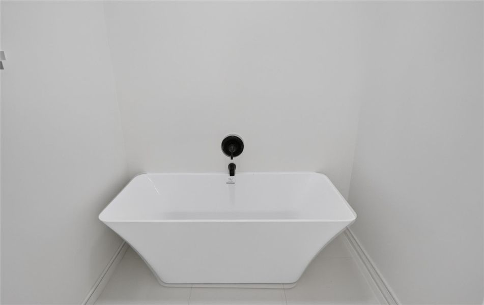 Close-up of interior finishes inside a home in , Donna (Image 9).