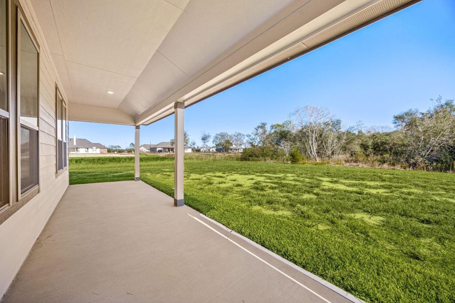 Exterior details and patio area of a home in Southfork Ranch, Sealy (Image 26).