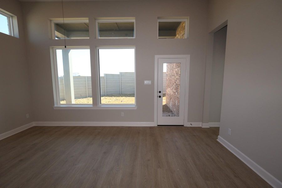 Spacious, unfurnished interior of a new home in Pomona 45' Homesites, Manvel (Image 14).