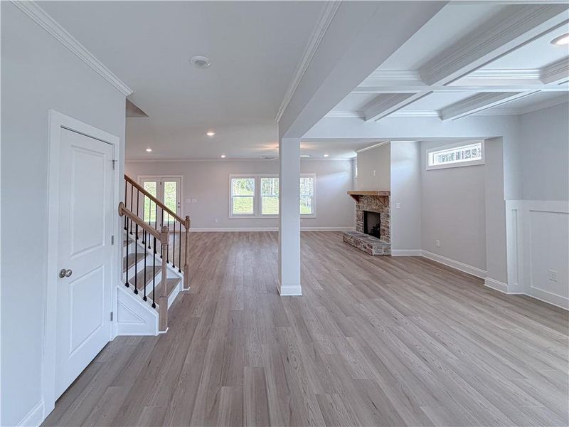 Spacious, unfurnished interior of a new home in , Dallas (Image 40).