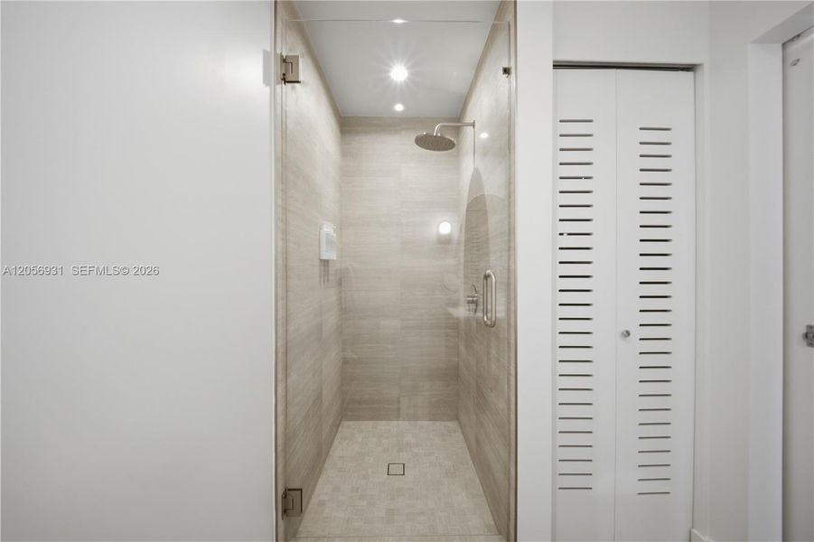 Image 21 of a home in .
