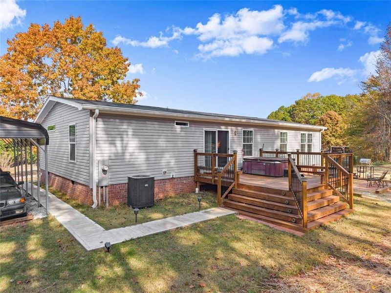 Exterior details and patio area of a home in , Alto (Image 27).