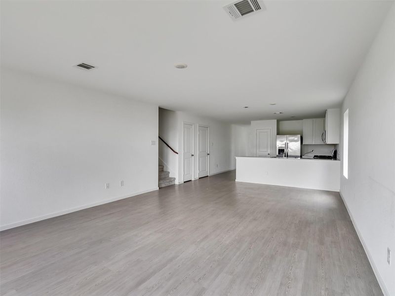 Spacious, unfurnished interior of a new home in , Katy (Image 20).