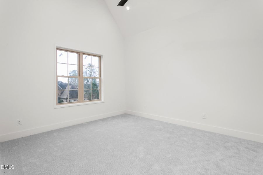 1150 Lochshire Drive-33