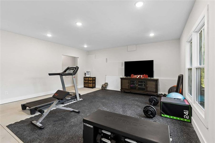 Furnished interior view inside a new home in , Waleska (Image 17).