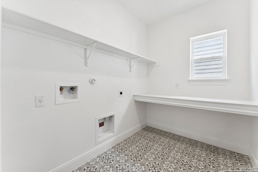 Spacious, unfurnished interior of a new home in The Crossvine 45’, Schertz (Image 16).