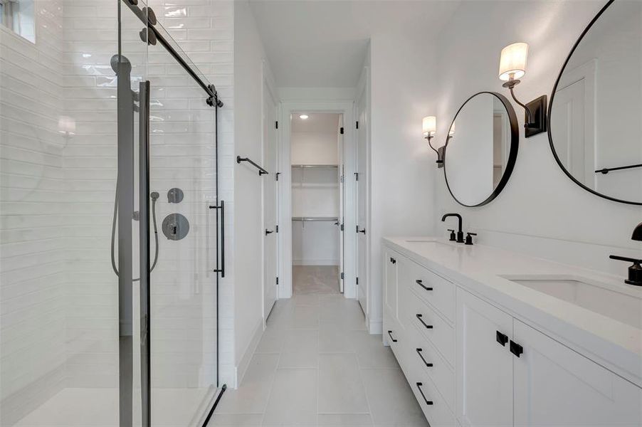 Furnished interior view inside a new home in Heath Golf & Yacht Villas, Heath (Image 10).