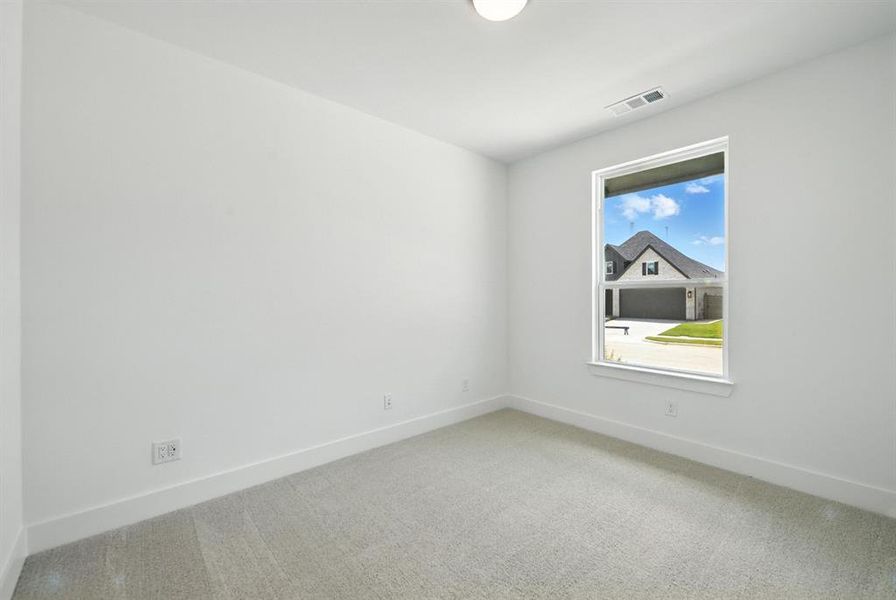 Spacious, unfurnished interior of a new home in Treeline, Justin (Image 16).