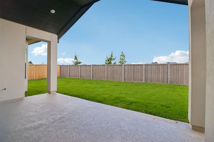 Exterior details and patio area of a home in The Grand Prairie 60', Hockley (Image 24).