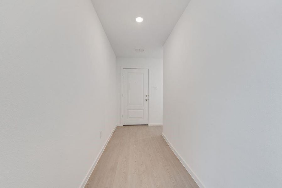 Spacious, unfurnished interior of a new home in Cottonwood, Wilmer (Image 10). Spacious, unfurnished interior of a new home in Cottonwood, Wilmer (Image 10).