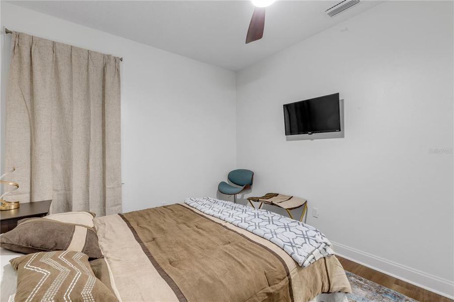 Furnished interior view inside a new home in , Edgewater (Image 32).