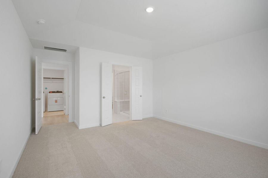 Spacious, unfurnished interior of a new home in Pine Lake Cove - Traditional Series, Montgomery (Image 18).