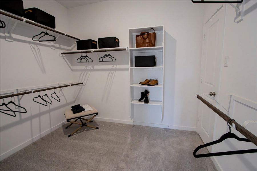 Image 21 of a home in Kresston.