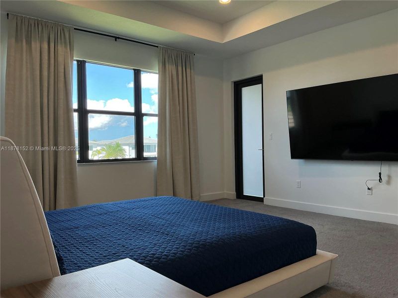 Furnished interior view inside a new home in , Boca Raton (Image 27). Furnished interior view inside a new home in , Boca Raton (Image 27).