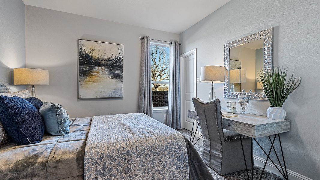 Representative furnished interior of a home built from the Valley spring by D.R. Horton in Lakeview Pointe, Grand Prairie (Image 26).