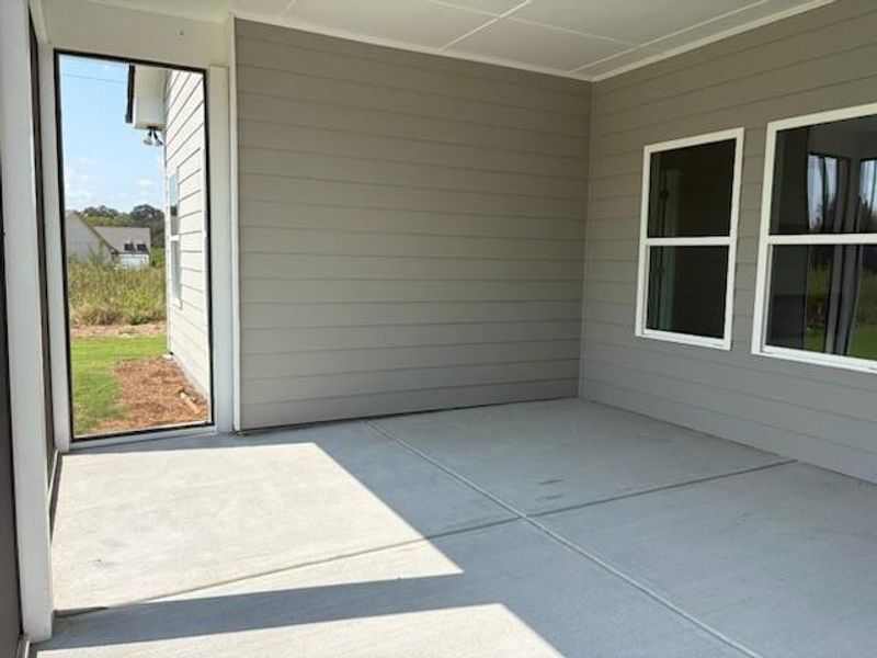 Exterior details and patio area of a home in Garland Meadows, Cartersville (Image 3).