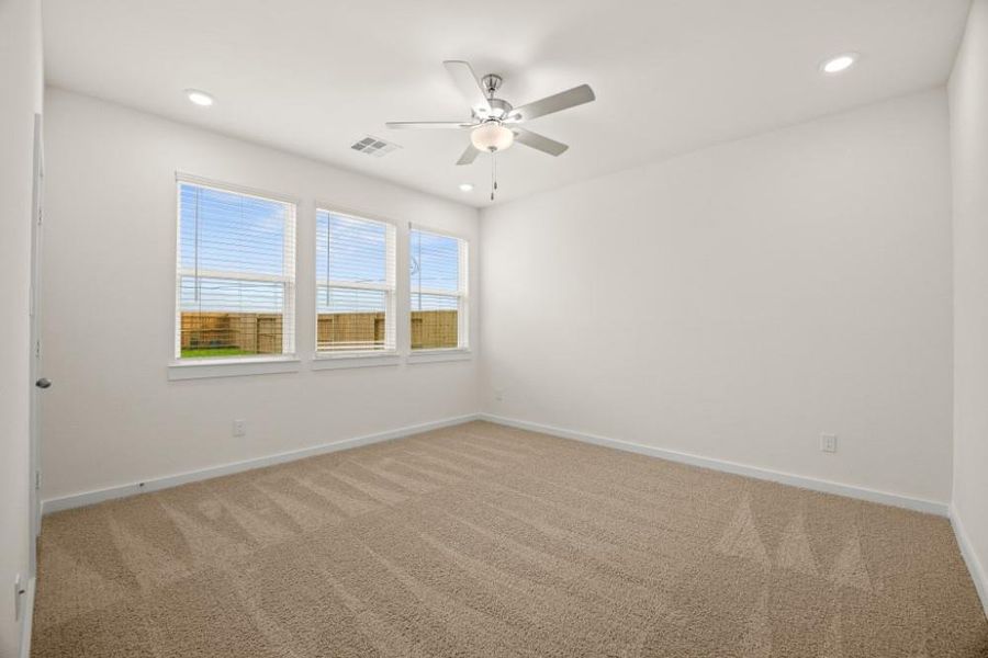 Spacious, unfurnished interior of a new home in Creekhaven, Arcola (Image 16).