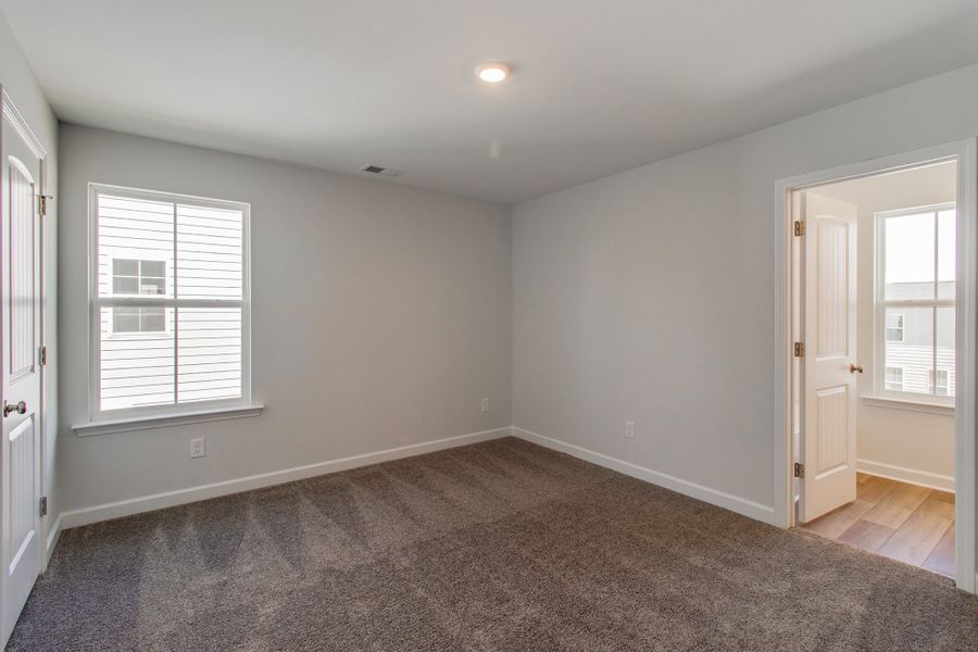 Spacious, unfurnished interior of a new home in Pebble Branch, Chapin (Image 39). Spacious, unfurnished interior of a new home in Pebble Branch, Chapin (Image 39).
